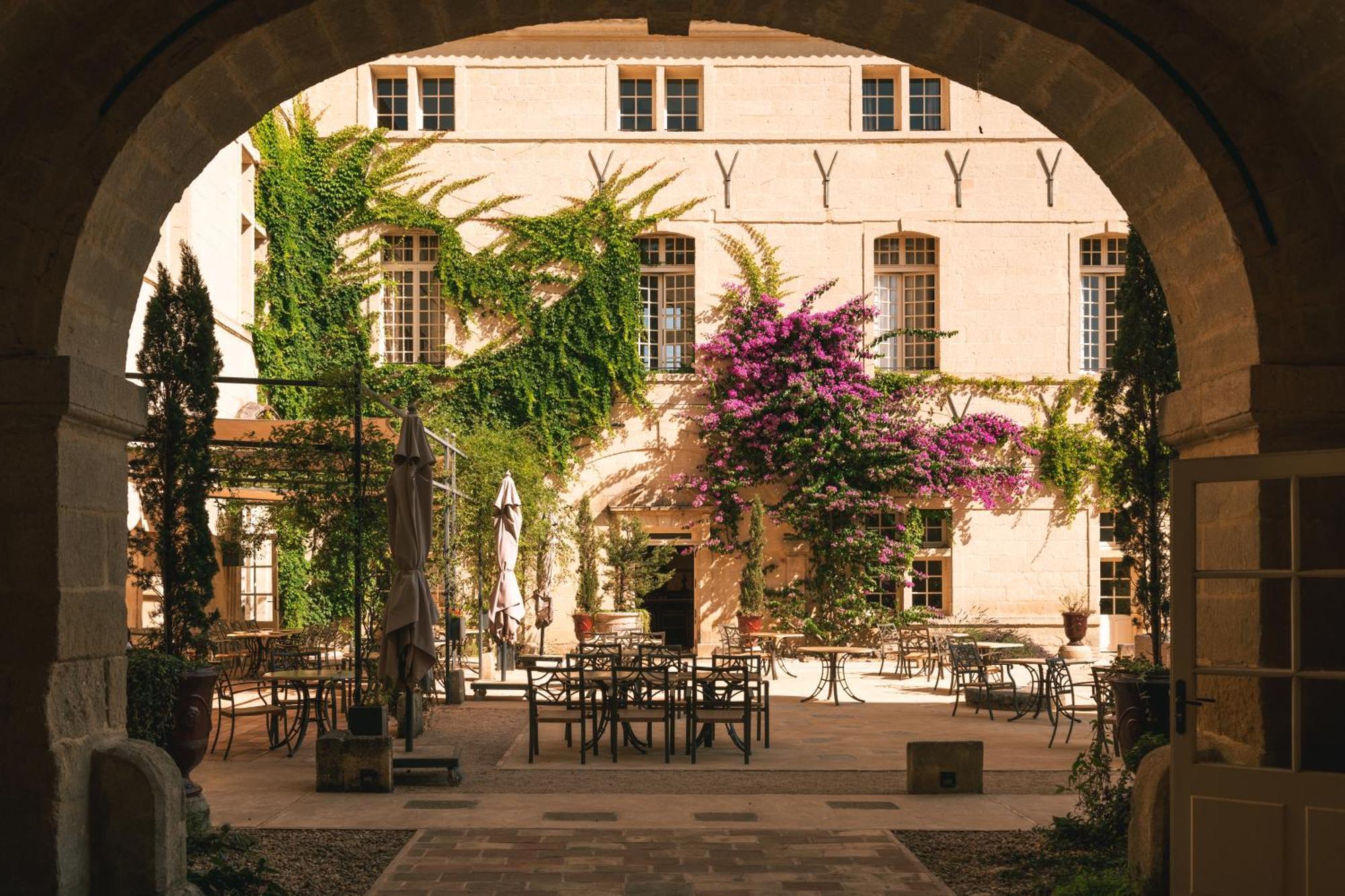 Chateau De Pondres Villevieille Buitenkant foto